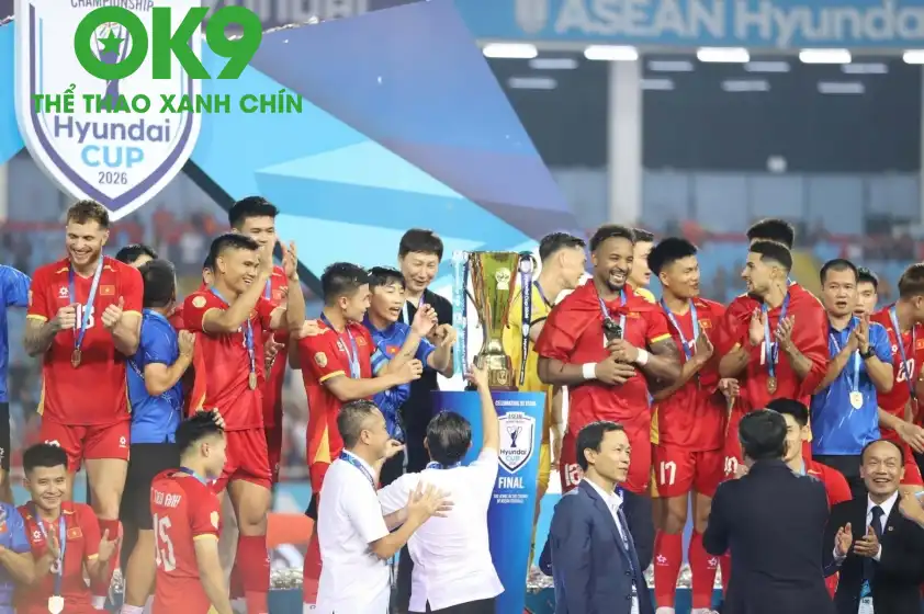 Trước Thái Lan, Việt Nam tiếp tục tạo lợi thế lớn bằng chiến thắng 2-0 ngay tại Rajamangala.